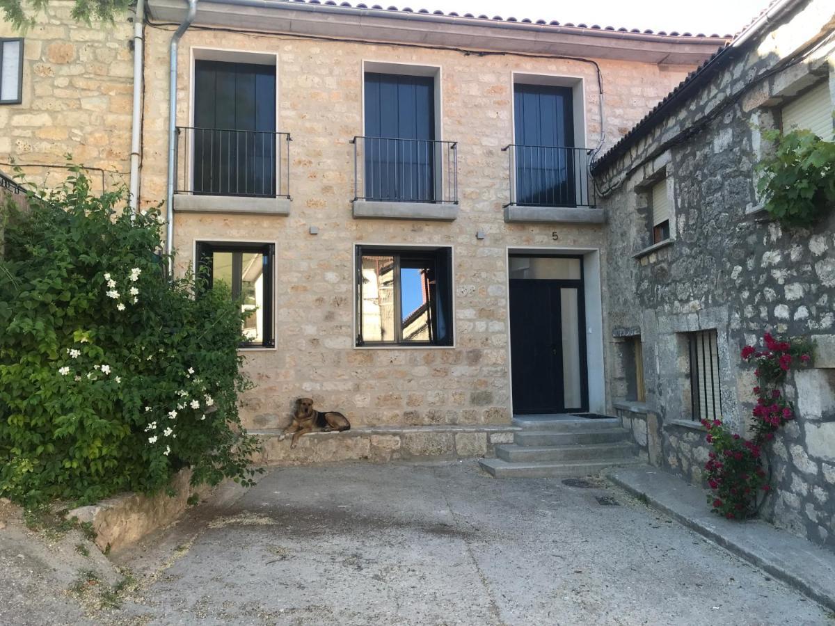 El Pecu Casa Rural Starfamiliar Bustillo Del Paramo Dış mekan fotoğraf