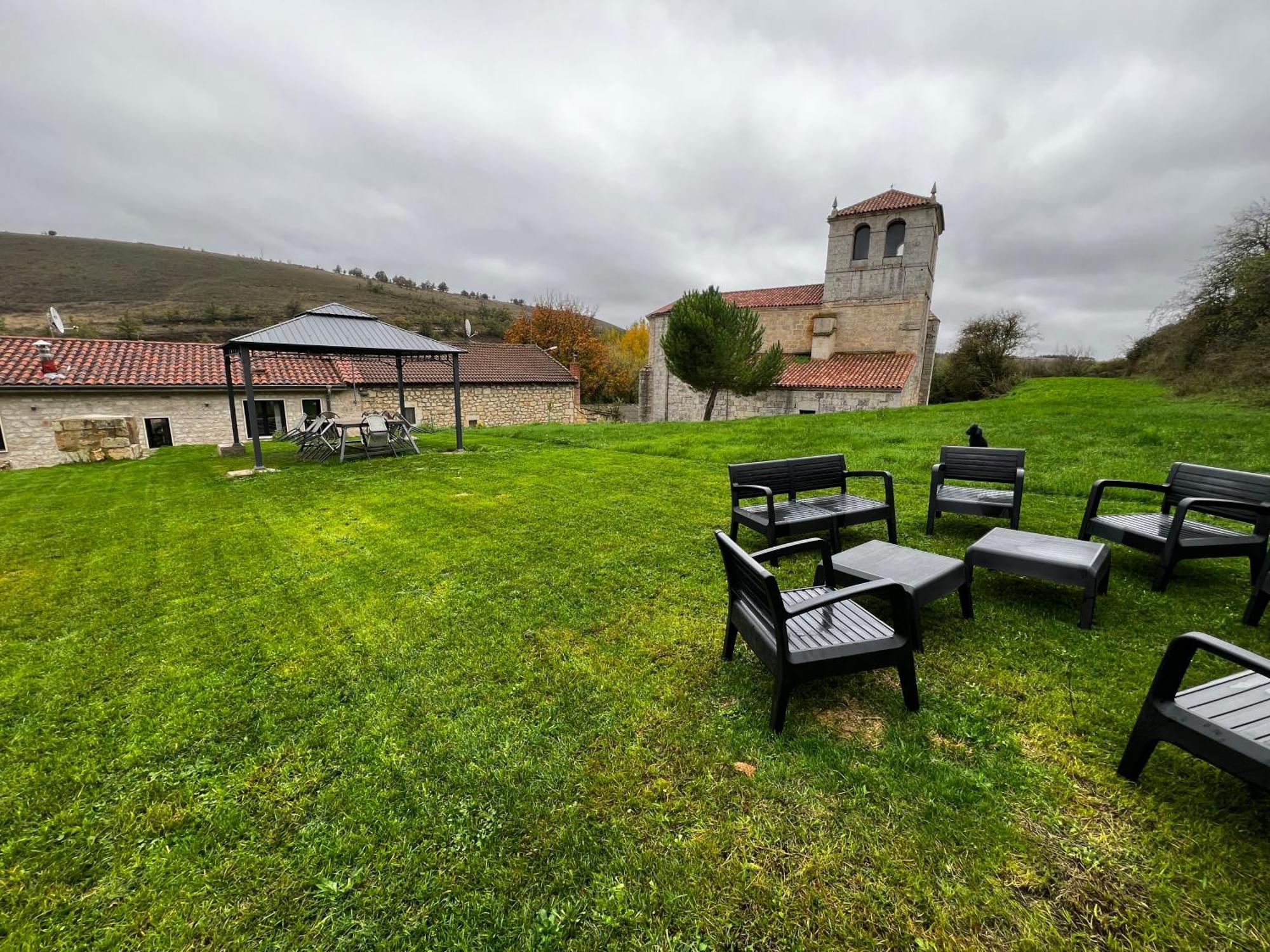 El Pecu Casa Rural Starfamiliar Bustillo Del Paramo Dış mekan fotoğraf